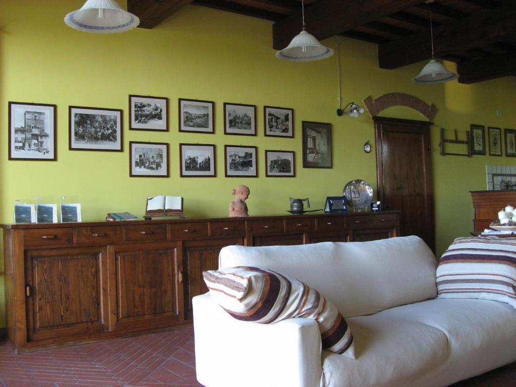 Agriturismo Villani Poderi Nesti & Cupoli ลาสตรา อา ซินญา ภายนอก รูปภาพ