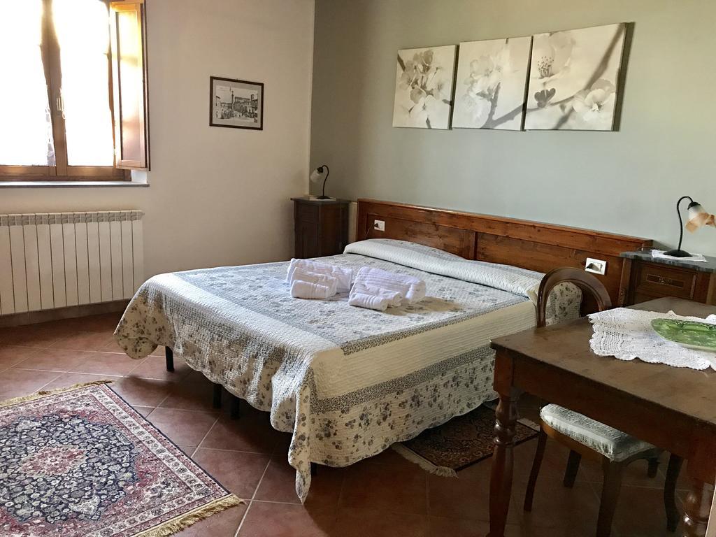 Agriturismo Villani Poderi Nesti & Cupoli ลาสตรา อา ซินญา ภายนอก รูปภาพ